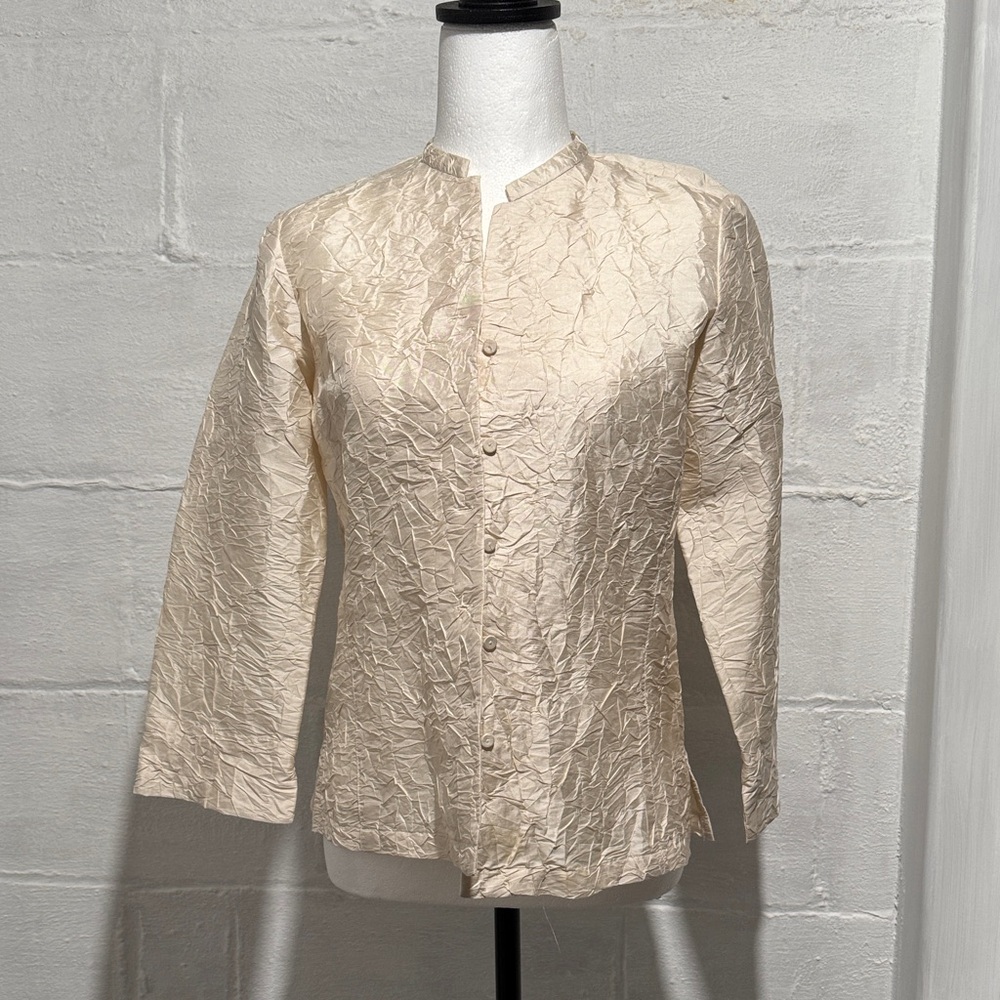 Eileen Fisher Women’s Lightweight Cream Button Down Blouse Size XS
